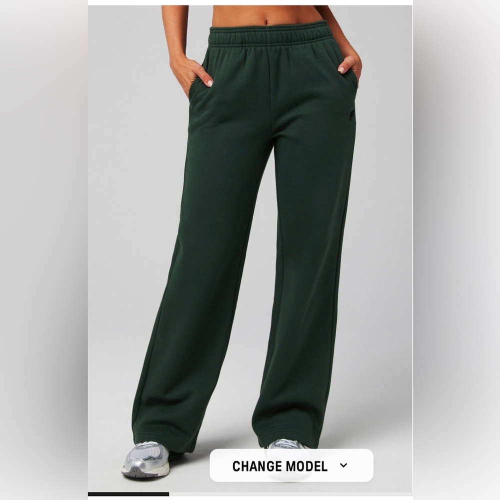 Fabletics Cozy Fleece Wide Leg Sweatpant‎ Everpine